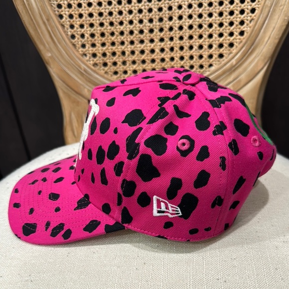 Gucci x MLB Pink Leopard GG Print Cap - Picture 2 of 7